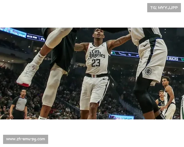 阿德托昆博场均33.8分领跑得分榜,约基奇11.9助领跑助攻榜 阿德托昆博场均33.8分领跑得分榜,约基奇11.9助领跑助攻榜